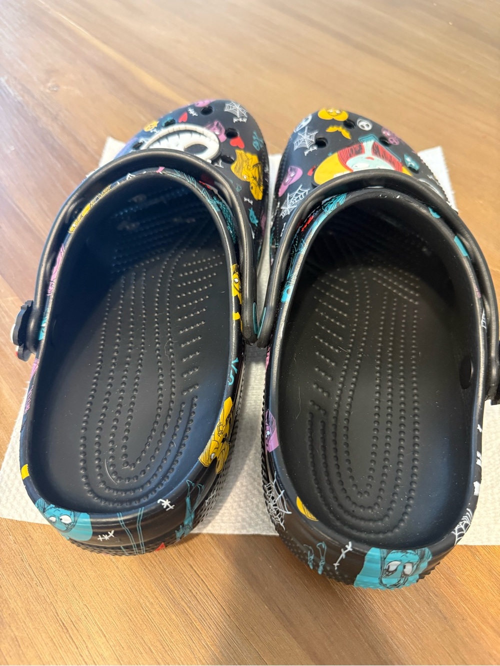 CROCS The Nightmare Before Christmas Black Graphic Clogs - Picture 2 of 5